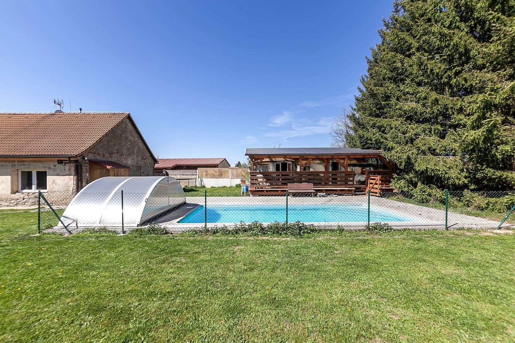 Predaj domu 85 m², pozemek 1.200 m², Krátká, Jesenice, Středočeský kraj Predaj domu 85 m², pozemek 1.200 m², Krátká, Jesenice, Středočeský kraj