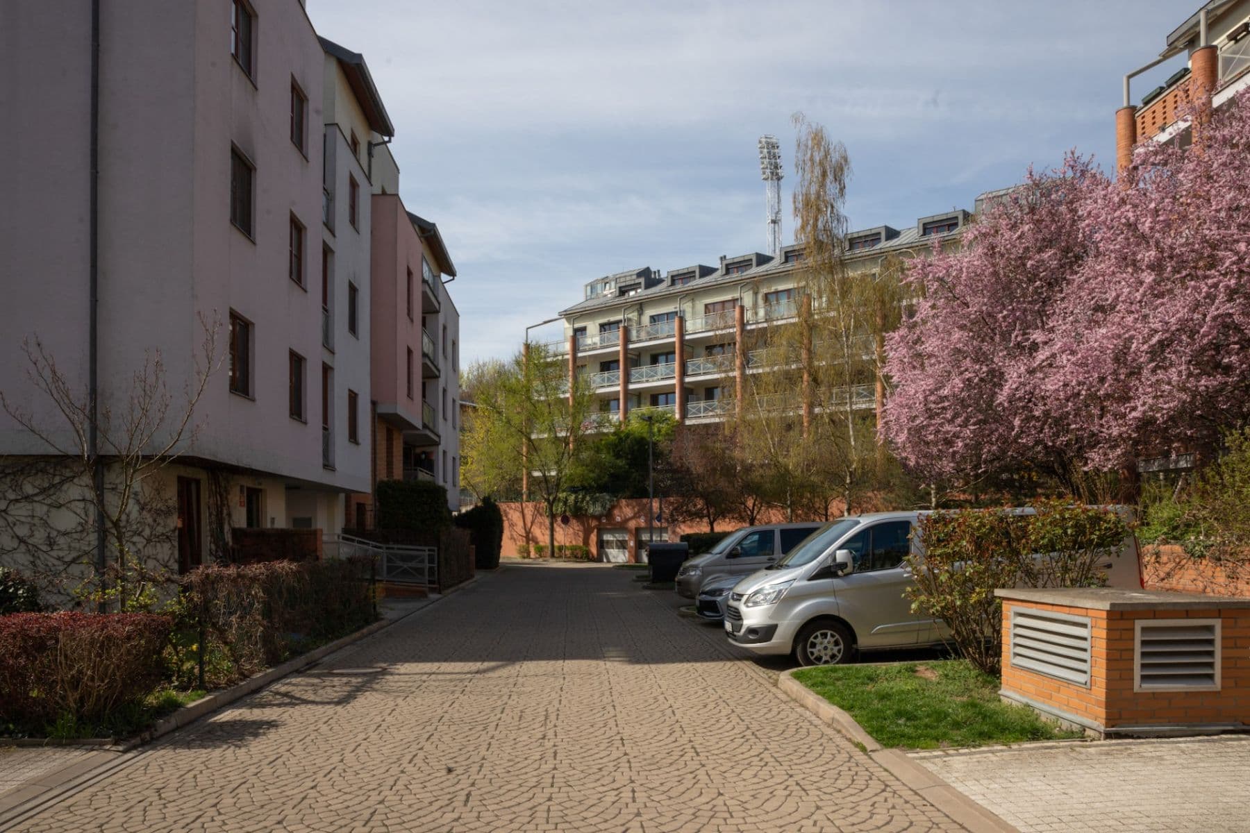 Prenájom bytu 3-izbový 60 m², Paťanka, Praha, Praha Prenájom bytu 3-izbový 60 m², Paťanka, Praha, Praha