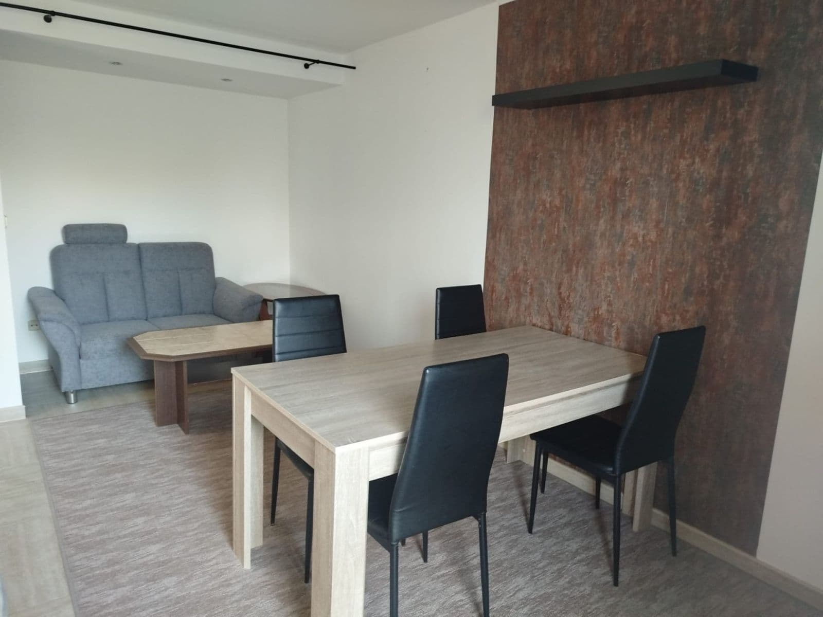 Prenájom bytu 3-izbový 63 m², Bohdalice-Pavlovice, Jihomoravský kraj Prenájom bytu 3-izbový 63 m², Bohdalice-Pavlovice, Jihomoravský kraj