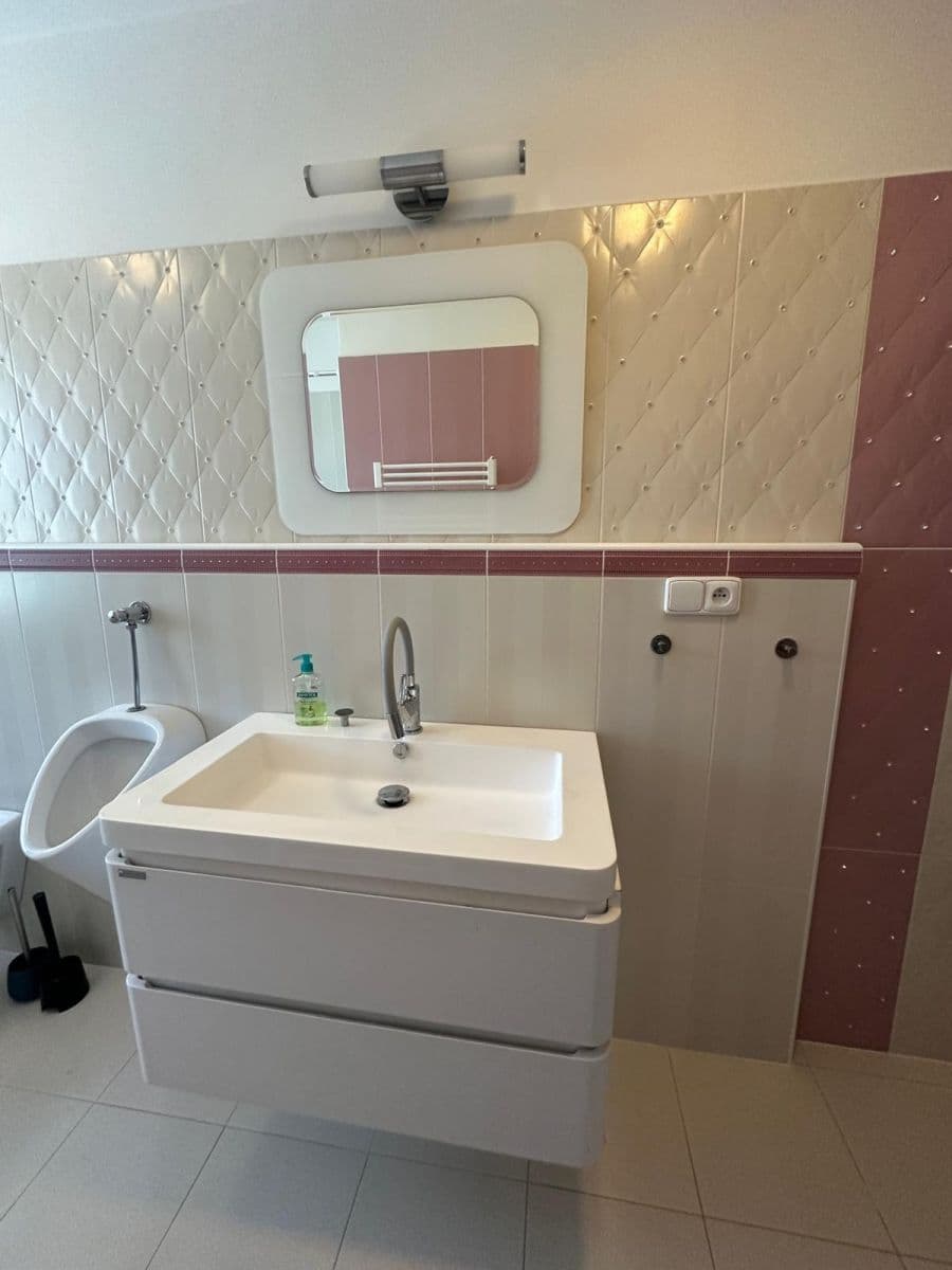 Prenájom bytu 3-izbový 63 m², Bohdalice-Pavlovice, Jihomoravský kraj Prenájom bytu 3-izbový 63 m², Bohdalice-Pavlovice, Jihomoravský kraj