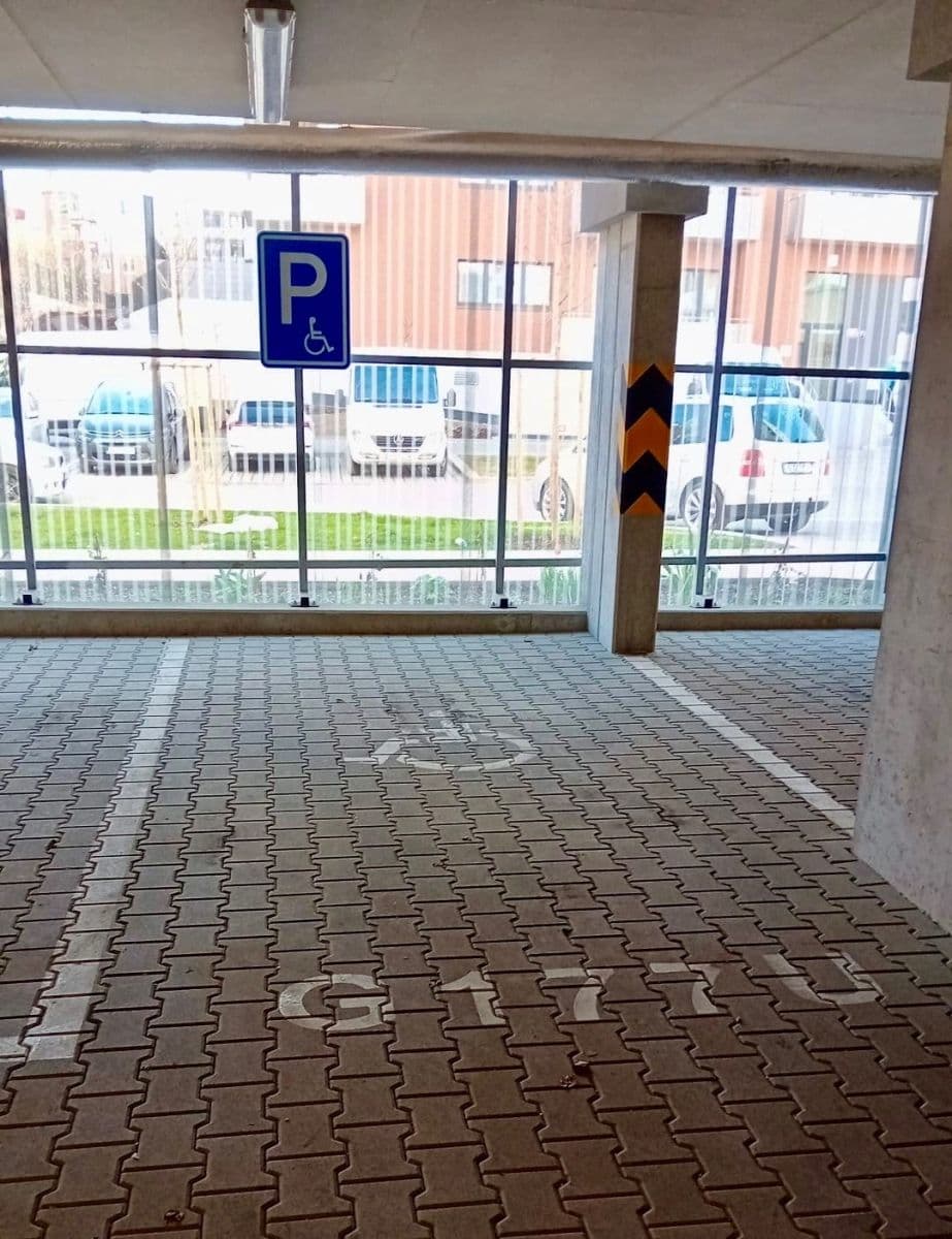 Prenájom garáže 12 m², Pod Harfou, Praha, Praha Prenájom garáže 12 m², Pod Harfou, Praha, Praha