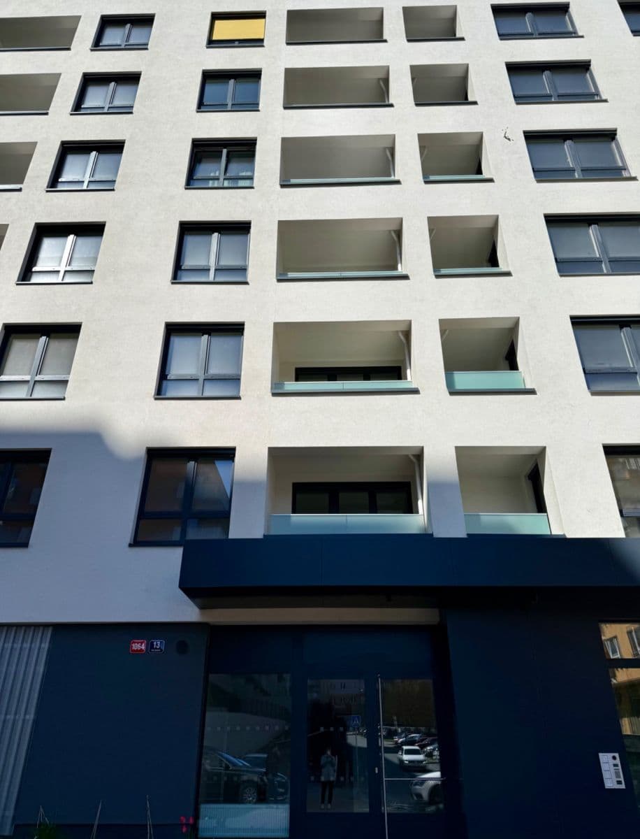 Prenájom garáže 12 m², Pod Harfou, Praha, Praha Prenájom garáže 12 m², Pod Harfou, Praha, Praha