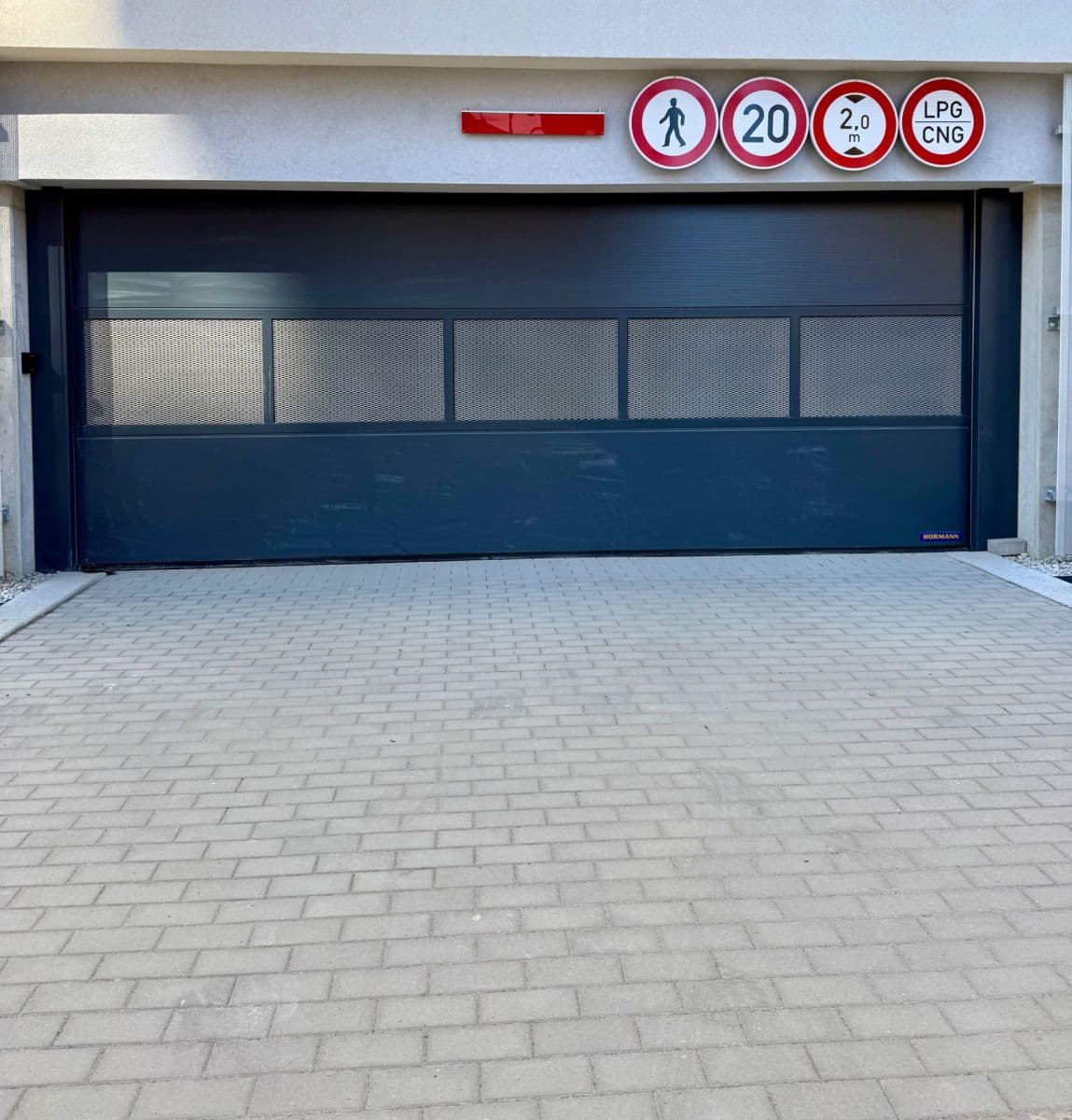 Prenájom garáže 12 m², Pod Harfou, Praha, Praha Prenájom garáže 12 m², Pod Harfou, Praha, Praha