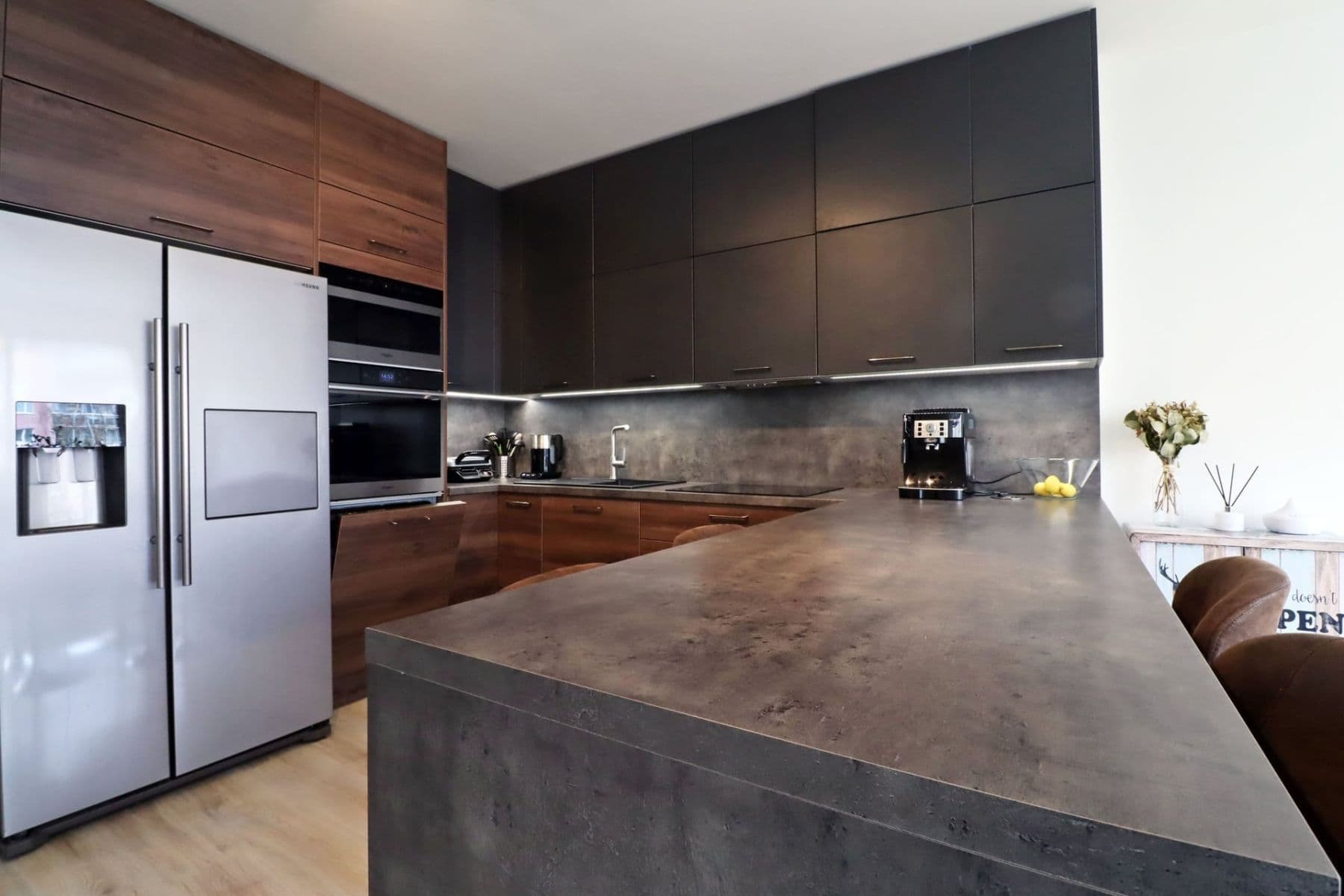 Prenájom bytu 2-izbový 58 m², Tupolevova, Praha, Praha Prenájom bytu 2-izbový 58 m², Tupolevova, Praha, Praha