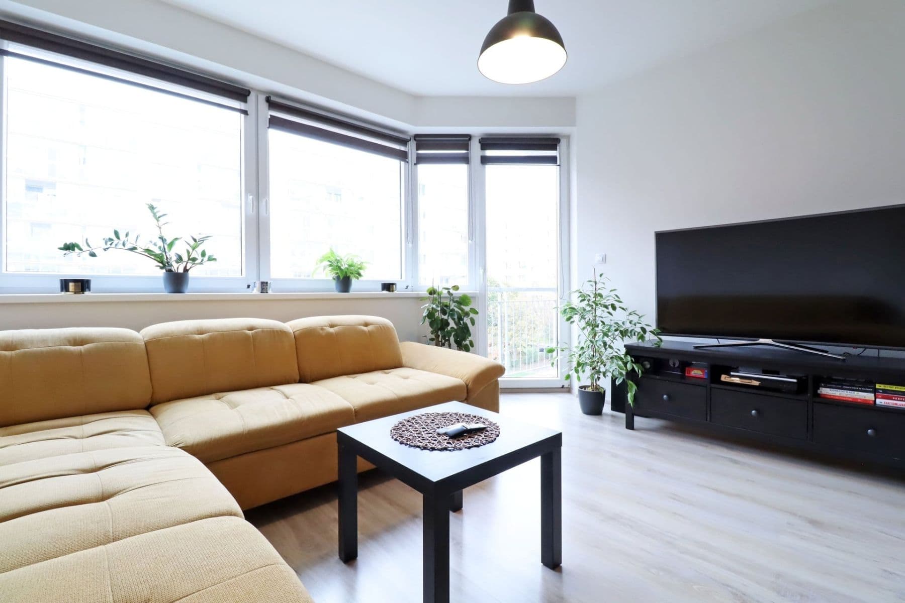 Prenájom bytu 2-izbový 58 m², Tupolevova, Praha, Praha Prenájom bytu 2-izbový 58 m², Tupolevova, Praha, Praha