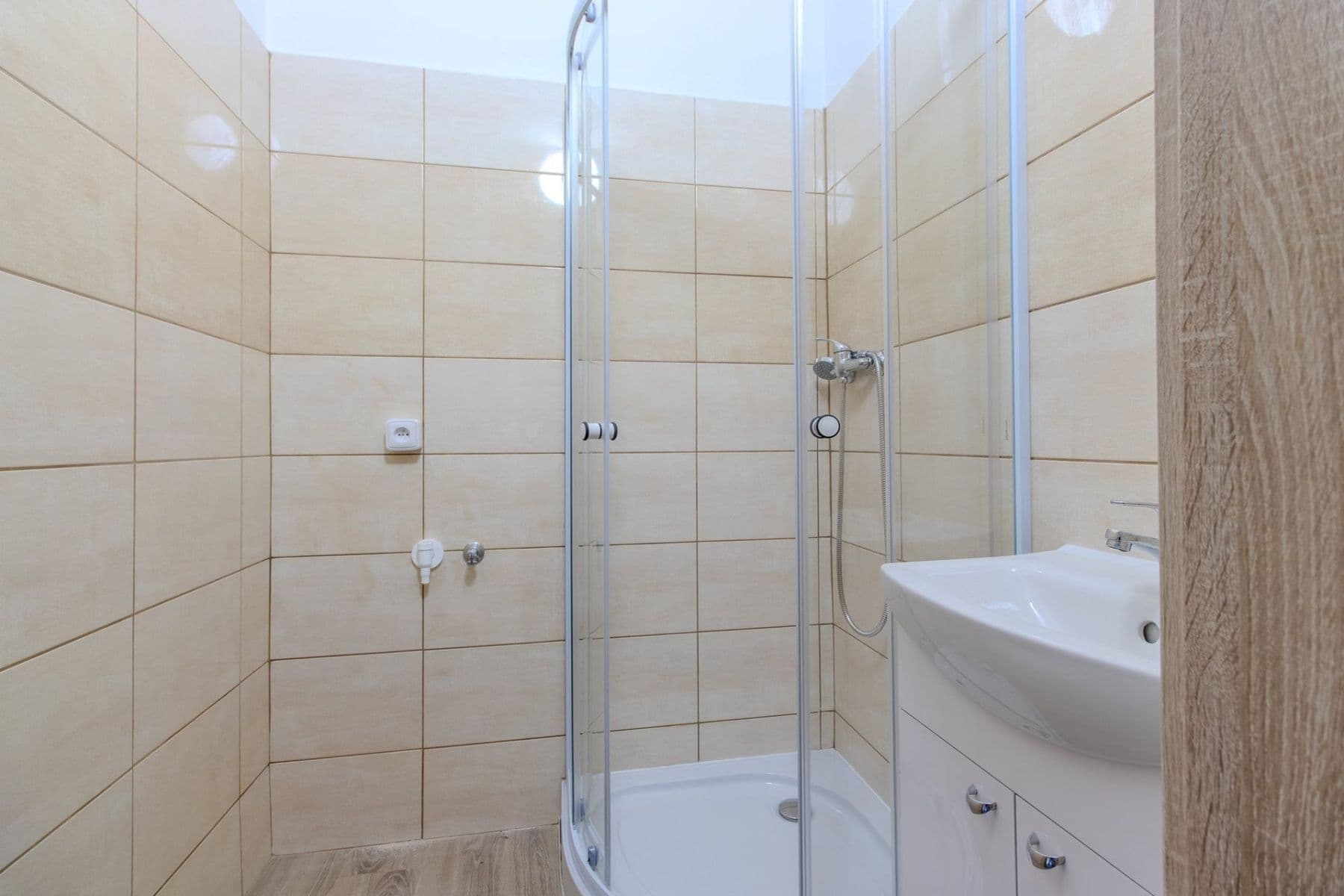 Prenájom bytu 1-izbový 36 m², Polská, Kladno, Středočeský kraj Prenájom bytu 1-izbový 36 m², Polská, Kladno, Středočeský kraj