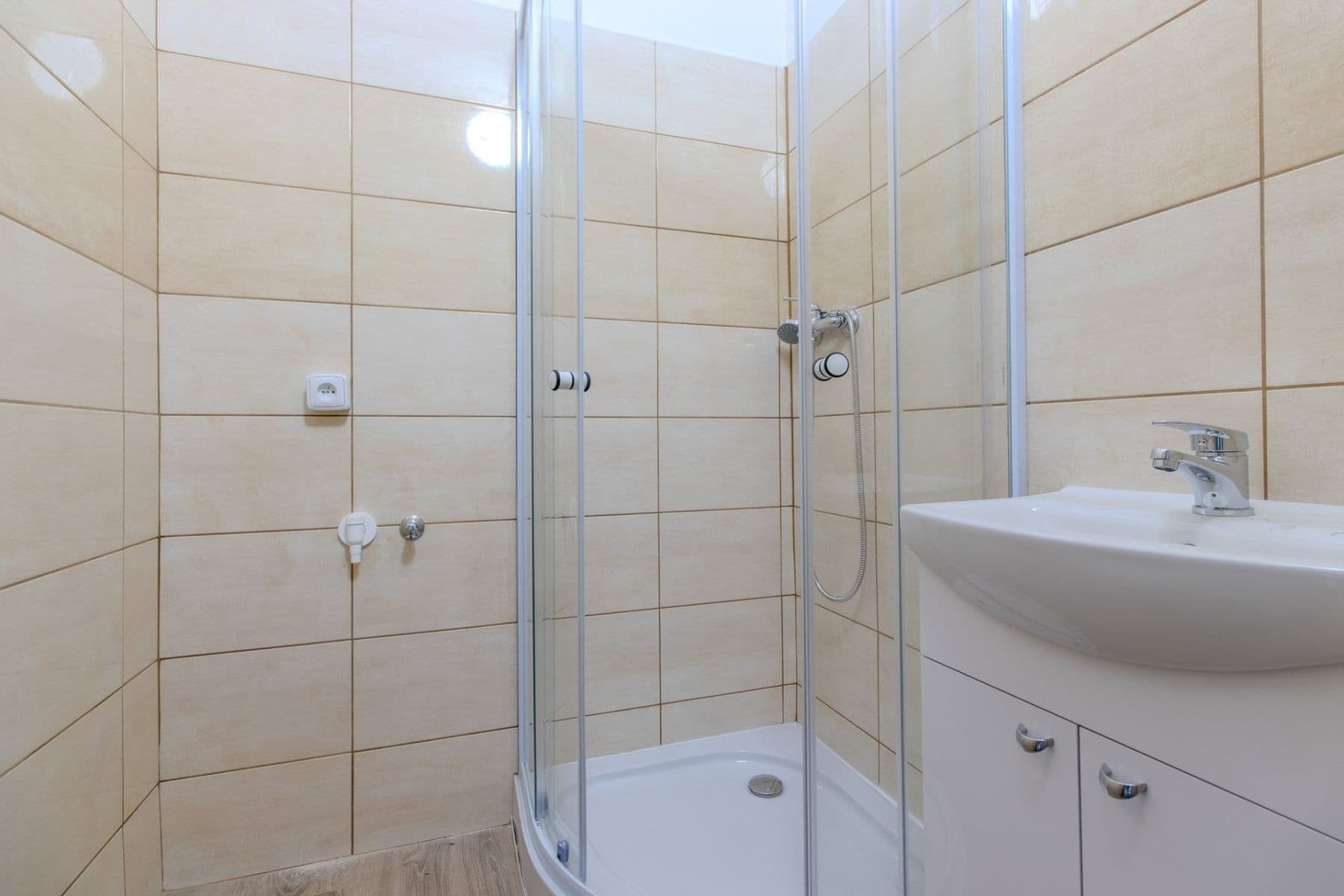 Prenájom bytu 1-izbový 36 m², Polská, Kladno, Středočeský kraj Prenájom bytu 1-izbový 36 m², Polská, Kladno, Středočeský kraj