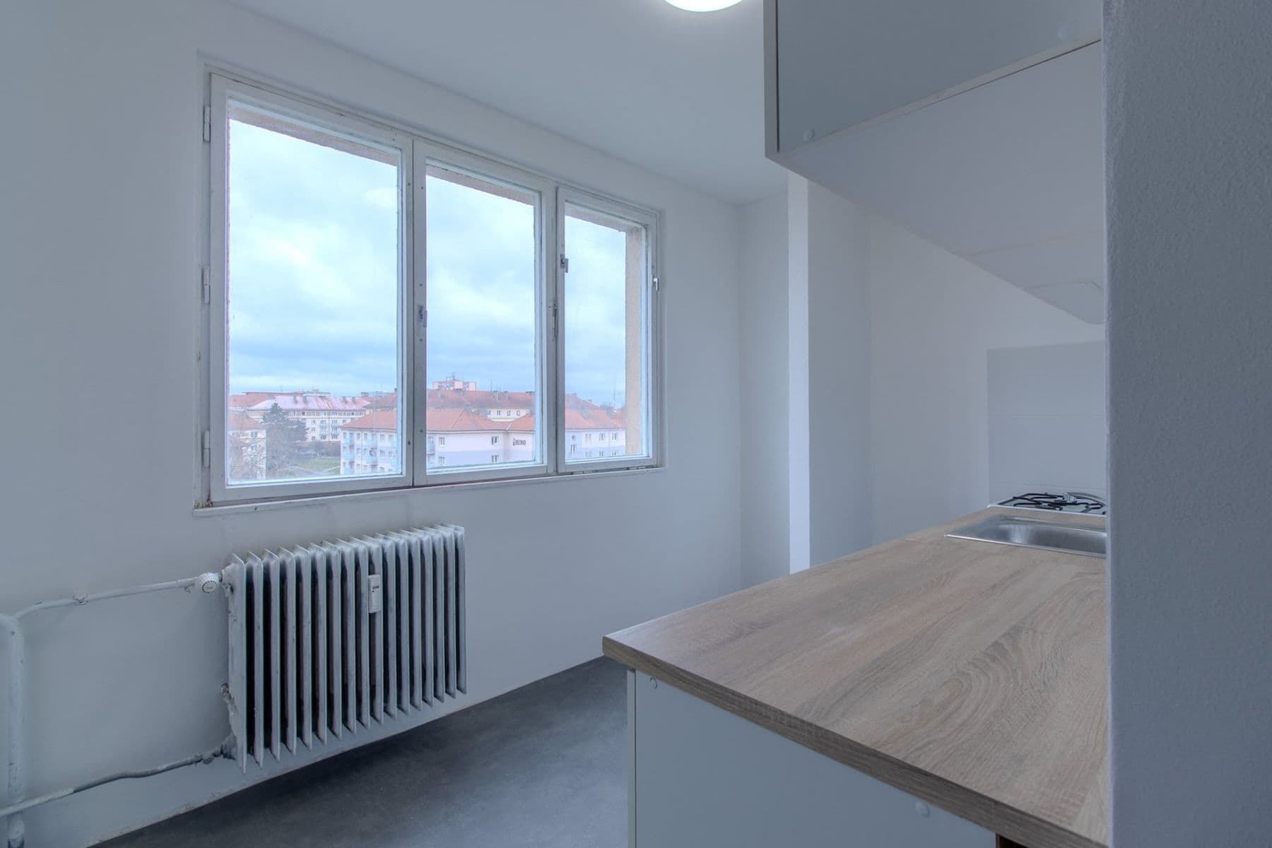 Prenájom bytu 1-izbový 36 m², Polská, Kladno, Středočeský kraj Prenájom bytu 1-izbový 36 m², Polská, Kladno, Středočeský kraj