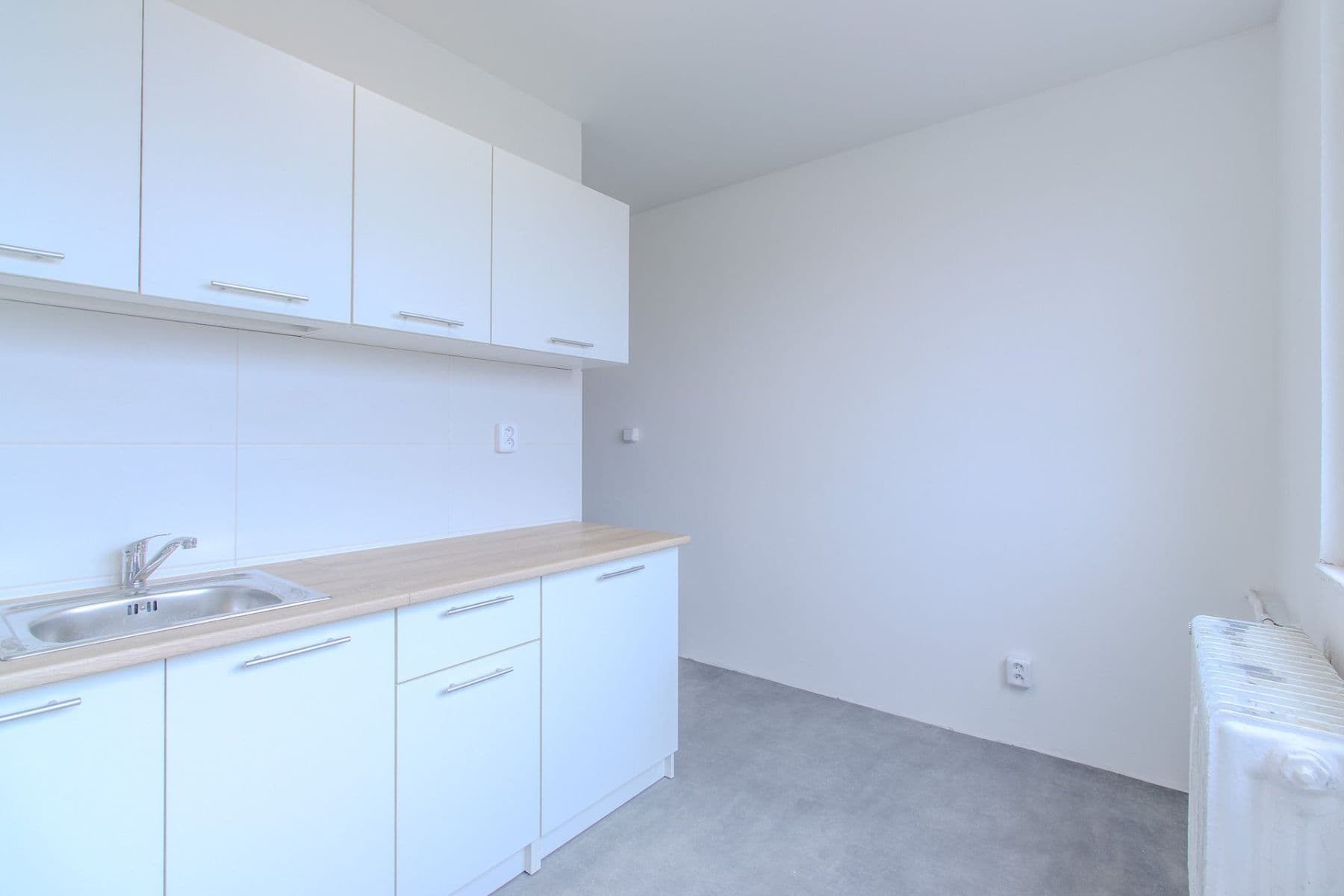 Prenájom bytu 1-izbový 36 m², Polská, Kladno, Středočeský kraj Prenájom bytu 1-izbový 36 m², Polská, Kladno, Středočeský kraj
