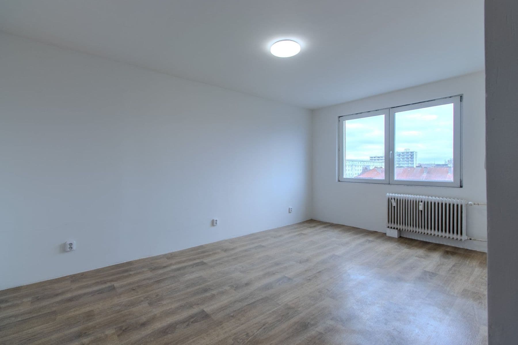 Prenájom bytu 1-izbový 36 m², Polská, Kladno, Středočeský kraj Prenájom bytu 1-izbový 36 m², Polská, Kladno, Středočeský kraj