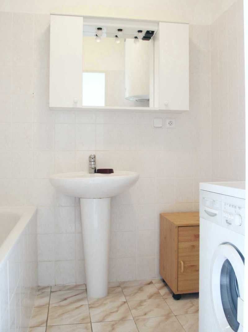 Prenájom bytu Garsoniéra 47 m², U Kříže, Praha, Praha Prenájom bytu Garsoniéra 47 m², U Kříže, Praha, Praha