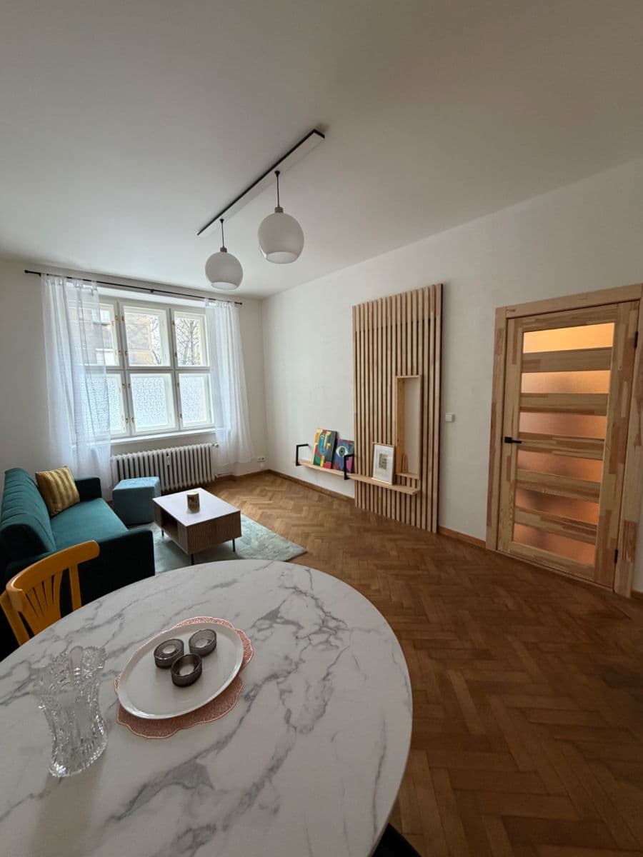 Prenájom bytu 2-izbový 52 m², Baranova, Praha, Praha Prenájom bytu 2-izbový 52 m², Baranova, Praha, Praha