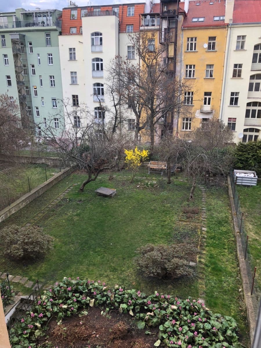 Prenájom bytu 3-izbový 80 m², Korunní, Praha, Praha Prenájom bytu 3-izbový 80 m², Korunní, Praha, Praha