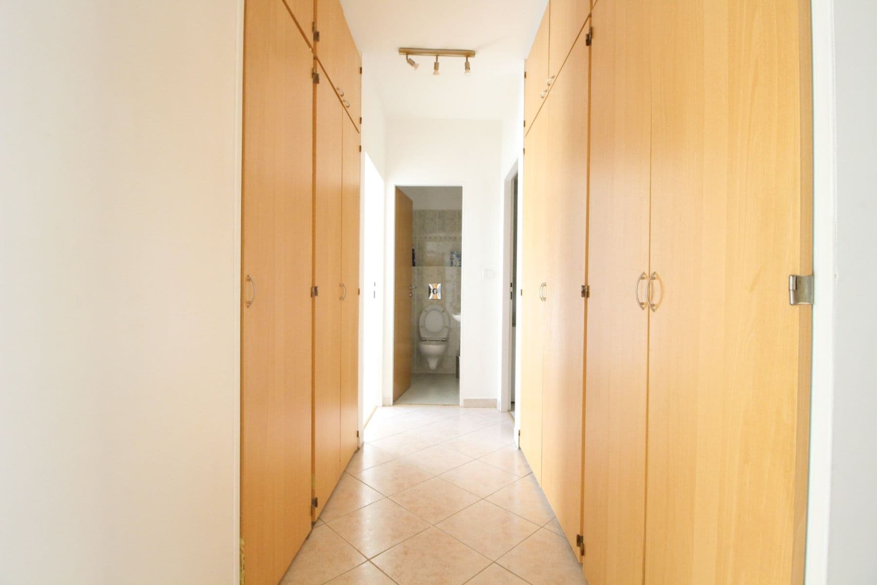 Prenájom bytu 3-izbový 70 m², Jílovská, Praha, Praha Prenájom bytu 3-izbový 70 m², Jílovská, Praha, Praha