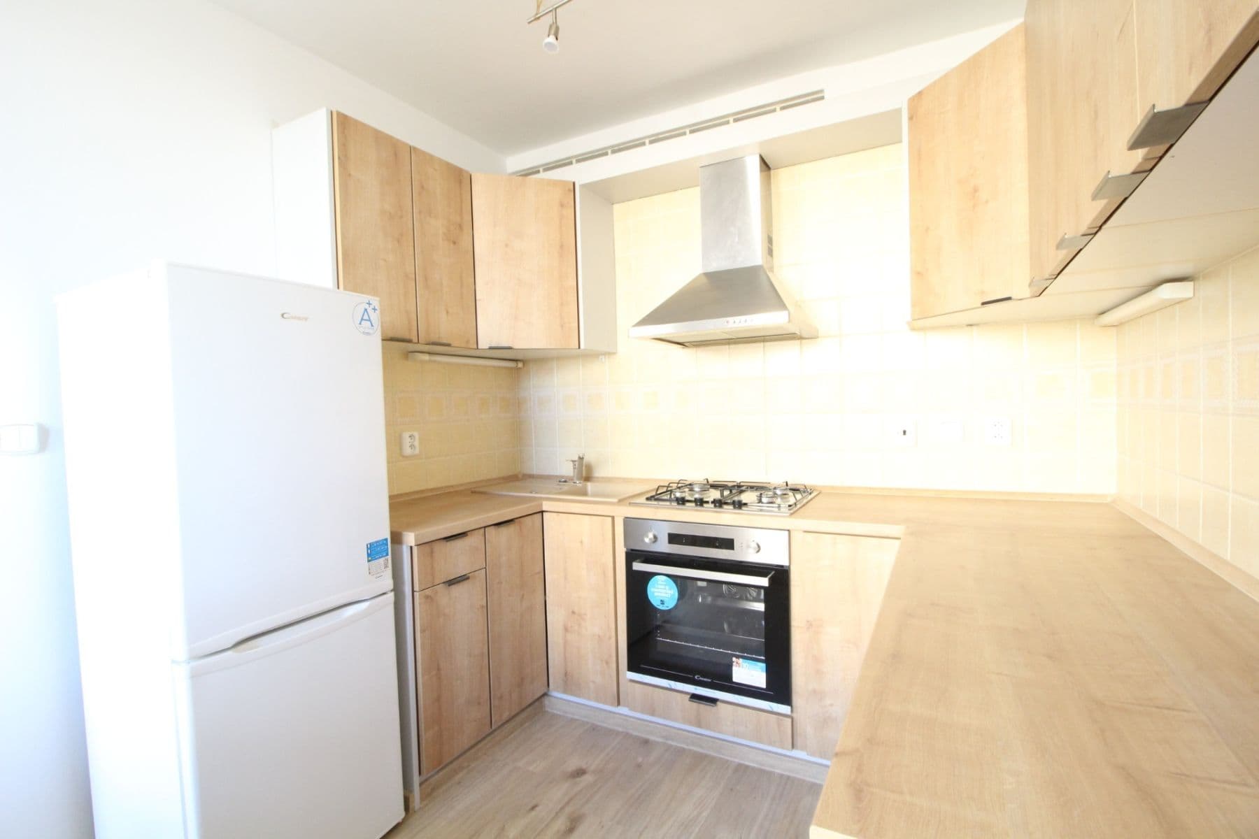 Prenájom bytu 3-izbový 70 m², Jílovská, Praha, Praha Prenájom bytu 3-izbový 70 m², Jílovská, Praha, Praha