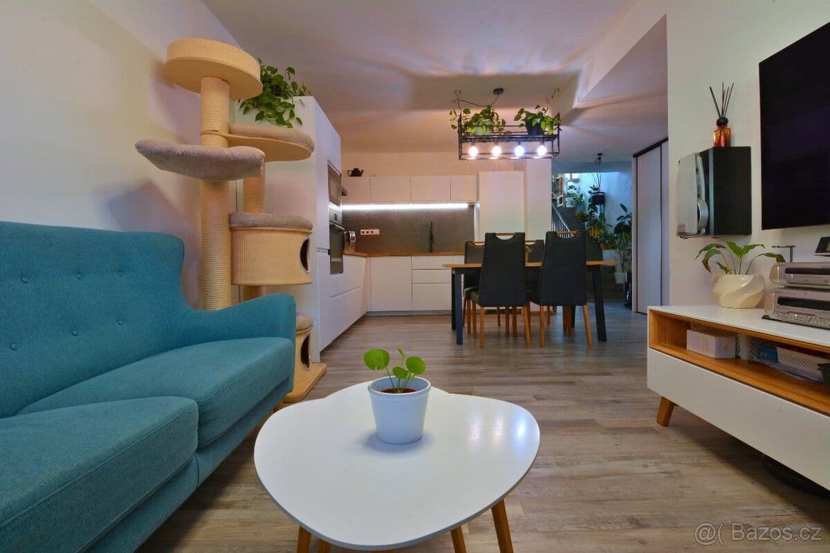 Predaj domu 255 m², pozemek 160 m², Brněnská, Opatovice, Jihomoravský kraj Predaj domu 255 m², pozemek 160 m², Brněnská, Opatovice, Jihomoravský kraj