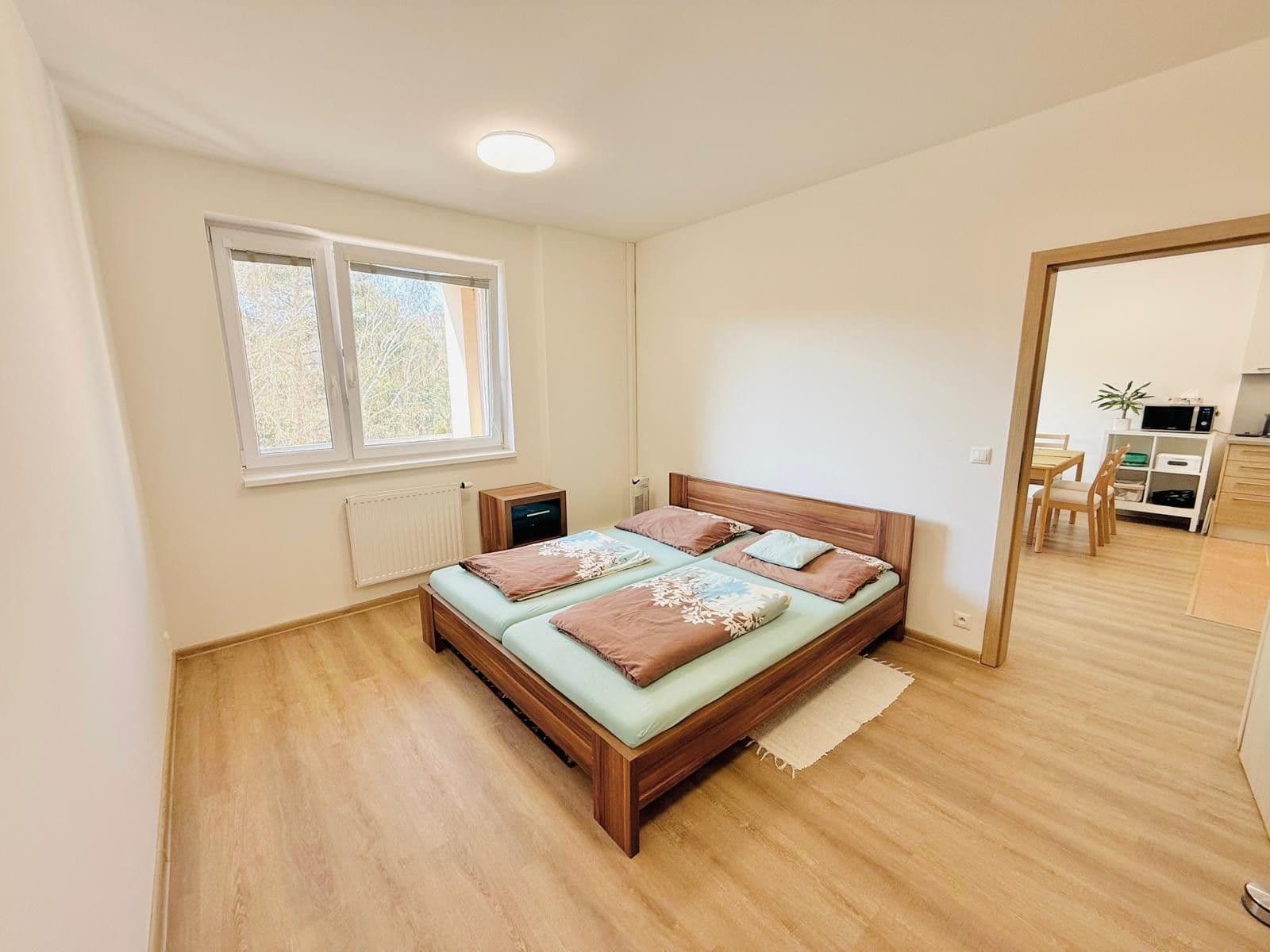 Prenájom bytu 2-izbový 62 m², Dřevnická, Zlín, Zlínský kraj Prenájom bytu 2-izbový 62 m², Dřevnická, Zlín, Zlínský kraj