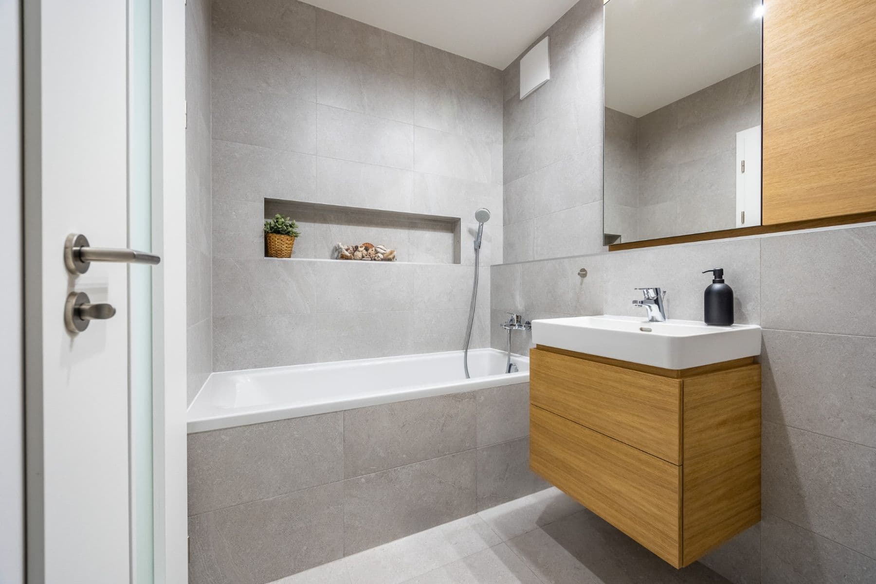 Predaj bytu 3-izbový 90 m², Hrašeho, Praha, Praha Predaj bytu 3-izbový 90 m², Hrašeho, Praha, Praha