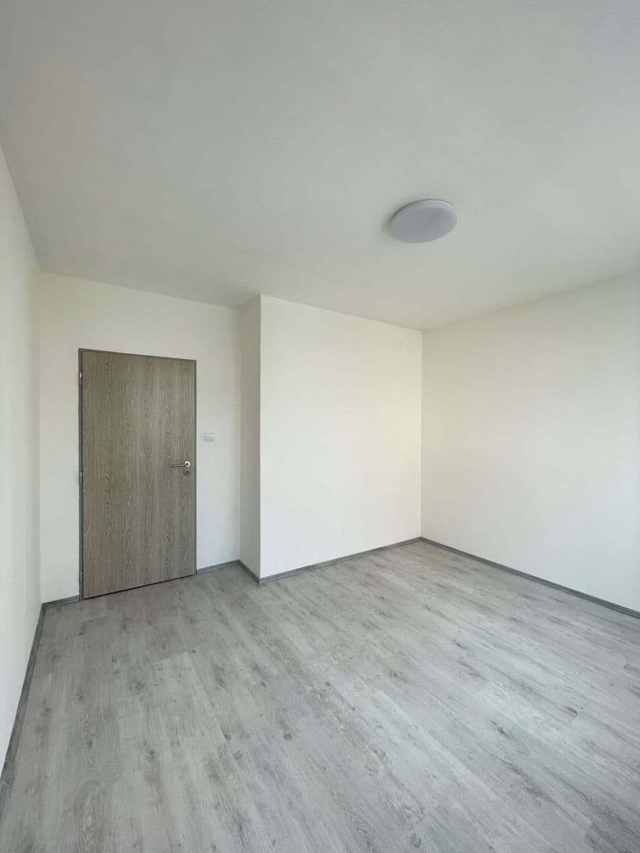 Prenájom bytu 3-izbový 72 m², Lublinská, Praha, Praha Prenájom bytu 3-izbový 72 m², Lublinská, Praha, Praha