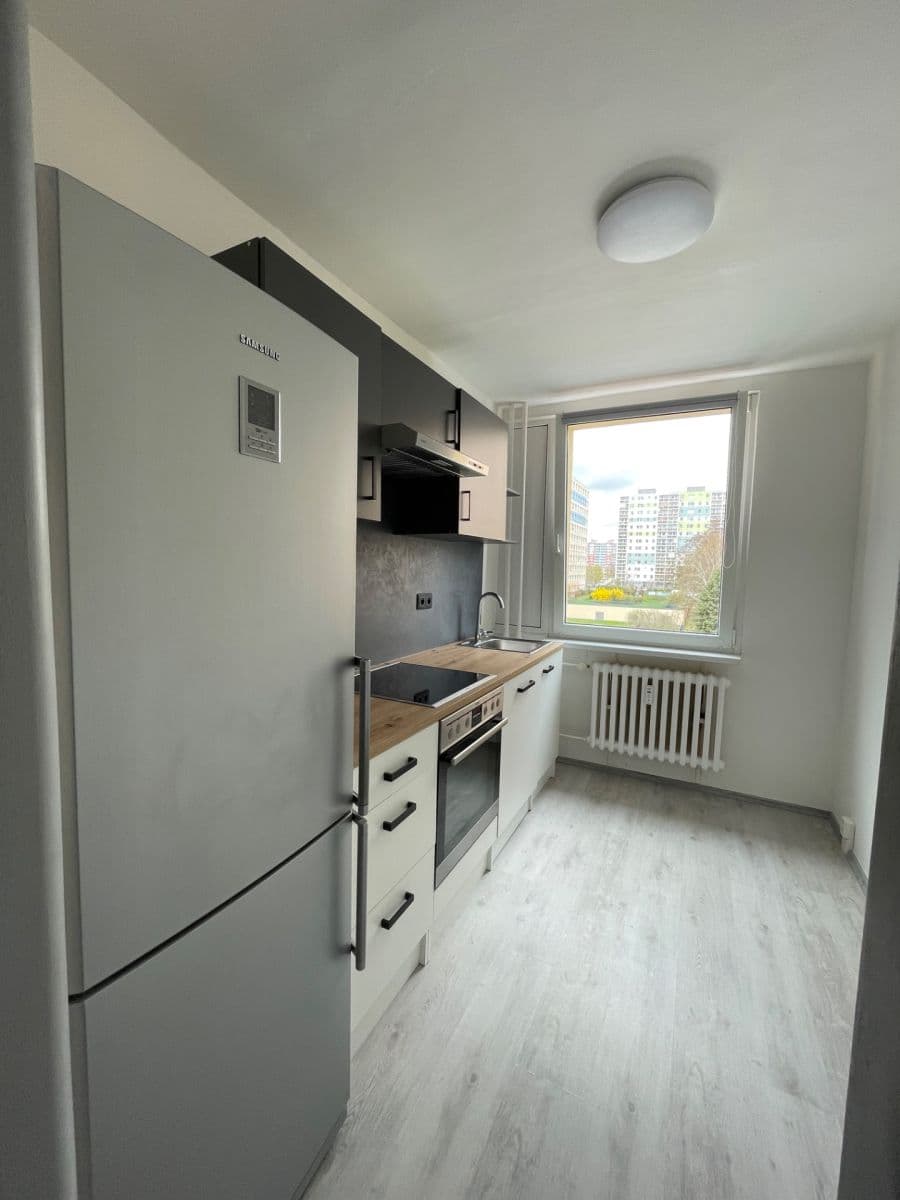 Prenájom bytu 3-izbový 72 m², Lublinská, Praha, Praha Prenájom bytu 3-izbový 72 m², Lublinská, Praha, Praha