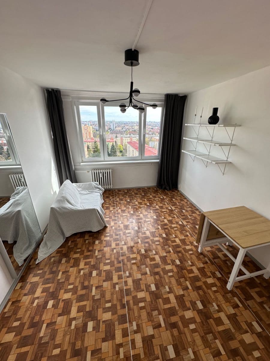 Prenájom bytu 1-izbový 25 m², Počernická, Praha, Praha Prenájom bytu 1-izbový 25 m², Počernická, Praha, Praha