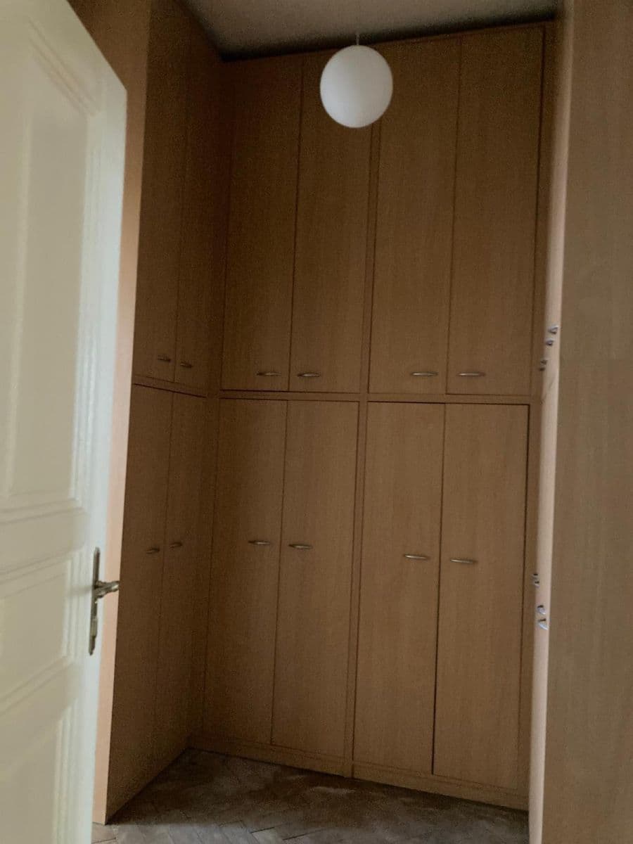 Prenájom bytu 3-izbový 107 m², Sázavská, Praha, Praha Prenájom bytu 3-izbový 107 m², Sázavská, Praha, Praha