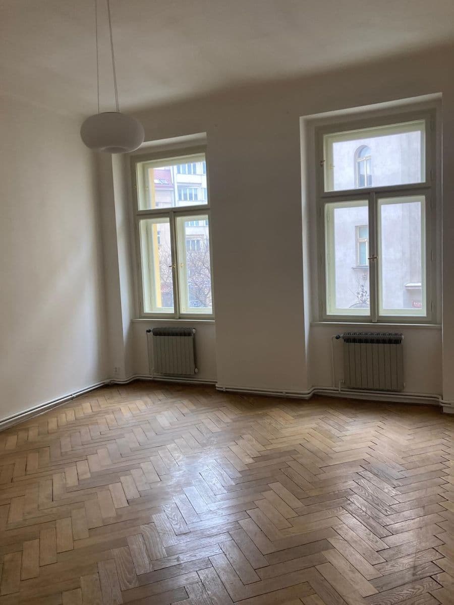 Prenájom bytu 3-izbový 107 m², Sázavská, Praha, Praha Prenájom bytu 3-izbový 107 m², Sázavská, Praha, Praha