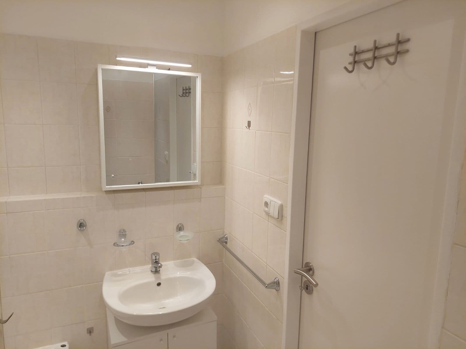 Prenájom bytu 1-izbový 26 m², Varnsdorfská, Praha, Praha Prenájom bytu 1-izbový 26 m², Varnsdorfská, Praha, Praha