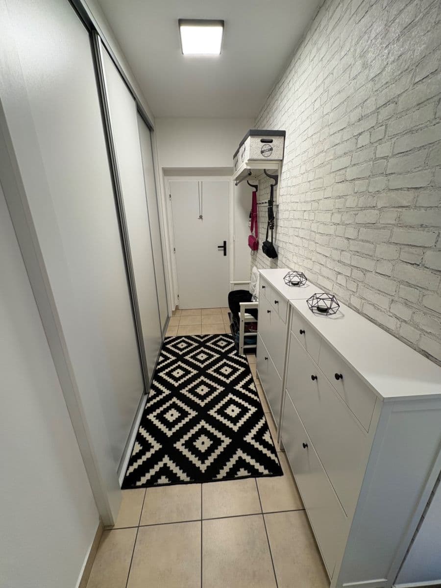 Prenájom bytu 2-izbový 62 m², Obránců míru, Třebíč, Kraj Vysočina Prenájom bytu 2-izbový 62 m², Obránců míru, Třebíč, Kraj Vysočina