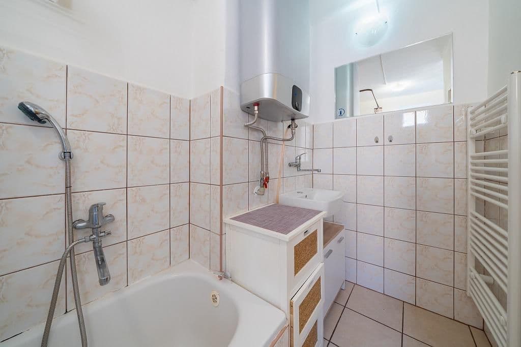 Prenájom bytu 2-izbový 61 m², Na Hradčanech, Cheb, Karlovarský kraj Prenájom bytu 2-izbový 61 m², Na Hradčanech, Cheb, Karlovarský kraj