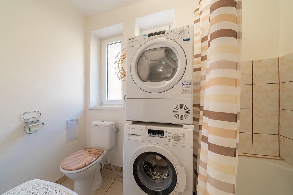 Prenájom bytu 2-izbový 61 m², Na Hradčanech, Cheb, Karlovarský kraj Prenájom bytu 2-izbový 61 m², Na Hradčanech, Cheb, Karlovarský kraj