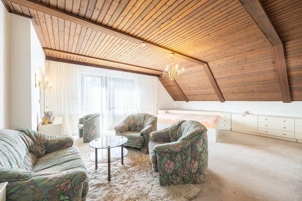 Predaj domu 330 m², pozemek 968 m², Lovčická, Praha, Praha Predaj domu 330 m², pozemek 968 m², Lovčická, Praha, Praha