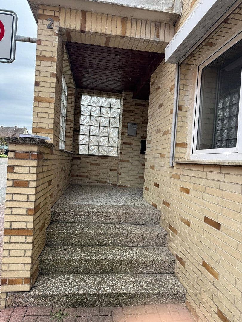 Prenájom bytu 4-izbový 115 m², Am Breiten 2, Delligsen, Dolné Sasko Prenájom bytu 4-izbový 115 m², Am Breiten 2, Delligsen, Dolné Sasko