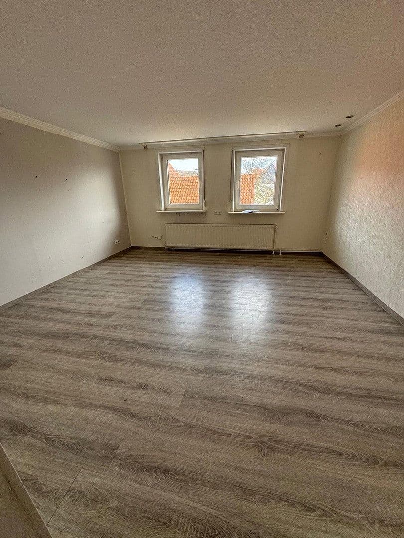 Prenájom bytu 4-izbový 115 m², Am Breiten 2, Delligsen, Dolné Sasko Prenájom bytu 4-izbový 115 m², Am Breiten 2, Delligsen, Dolné Sasko