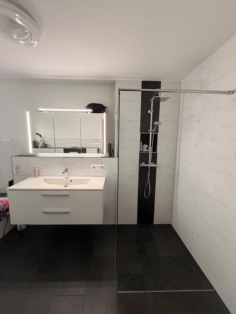 Predaj bytu 3-izbový 92 m², Kirchstr 8/3, Spaichingen, Bádensko-Wurttembersko Predaj bytu 3-izbový 92 m², Kirchstr 8/3, Spaichingen, Bádensko-Wurttembersko