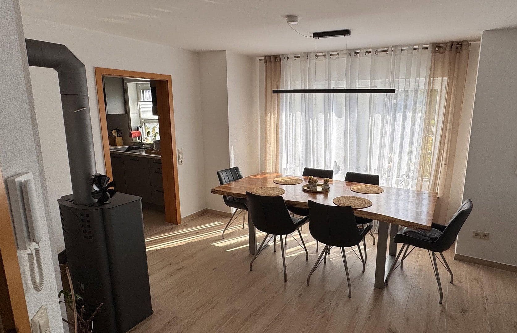 Predaj domu 140 m², pozemek 313 m², Uhldingen-Mühlhofen, Bádensko-Wurttembersko Predaj domu 140 m², pozemek 313 m², Uhldingen-Mühlhofen, Bádensko-Wurttembersko