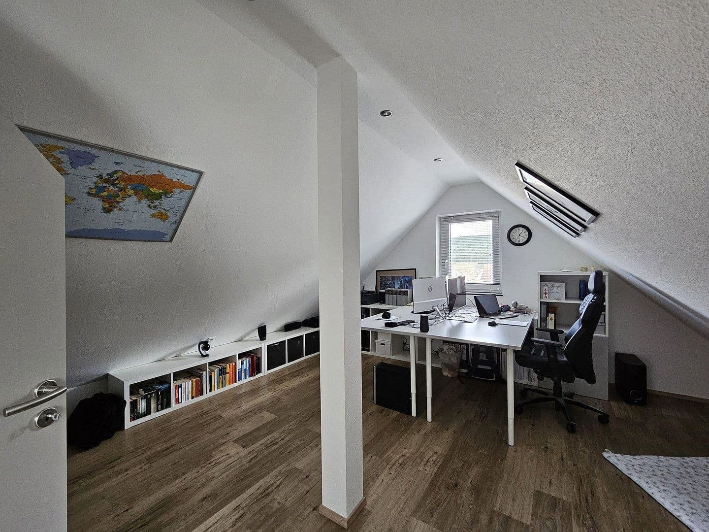 Prenájom bytu 5-izbový 106 m², Allmendingen, Bádensko-Wurttembersko Prenájom bytu 5-izbový 106 m², Allmendingen, Bádensko-Wurttembersko