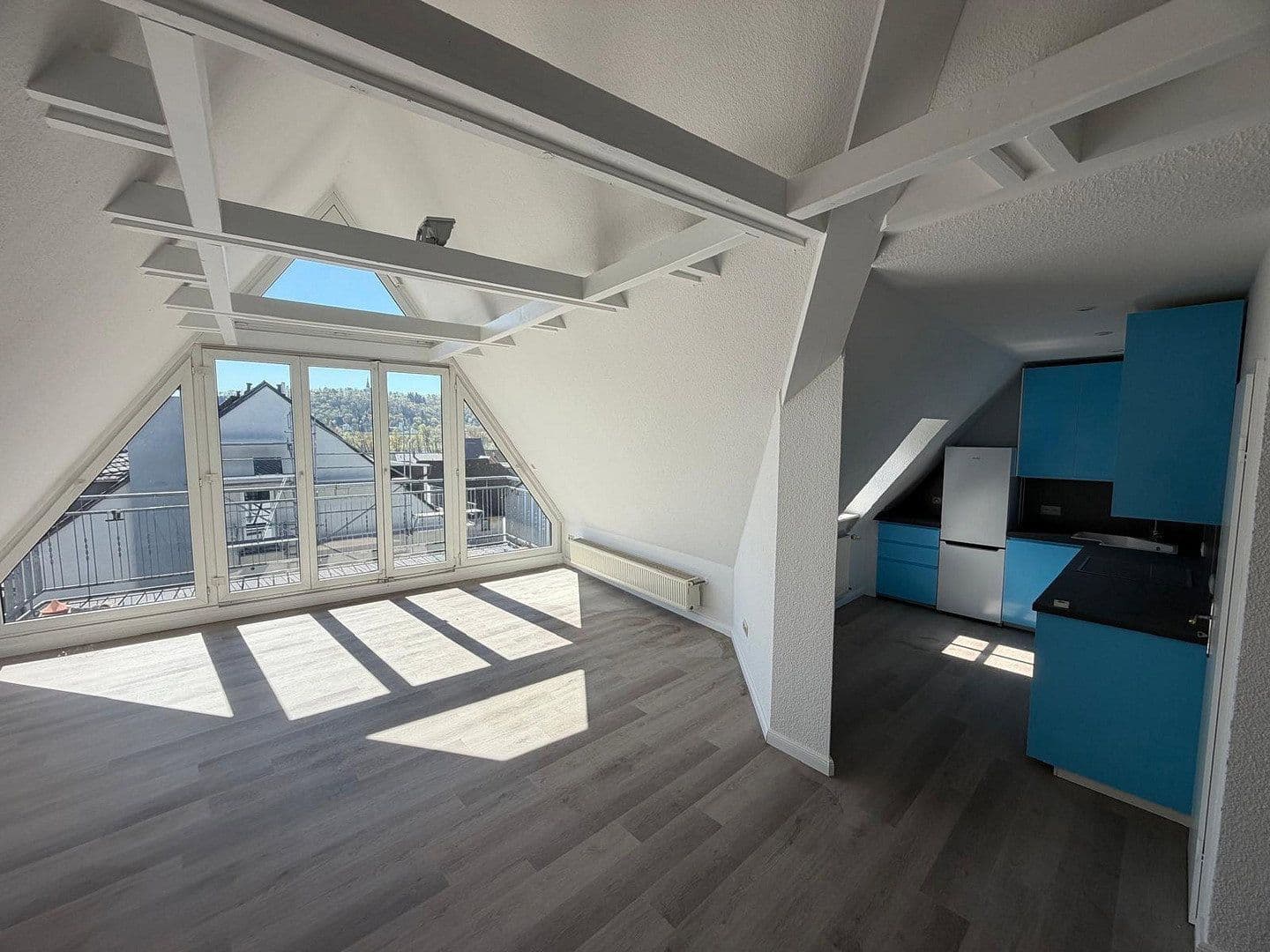 Prenájom bytu 3-izbový 128 m², Schmidtstraße 12, Rüdesheim am Rhein, Hesensko Prenájom bytu 3-izbový 128 m², Schmidtstraße 12, Rüdesheim am Rhein, Hesensko