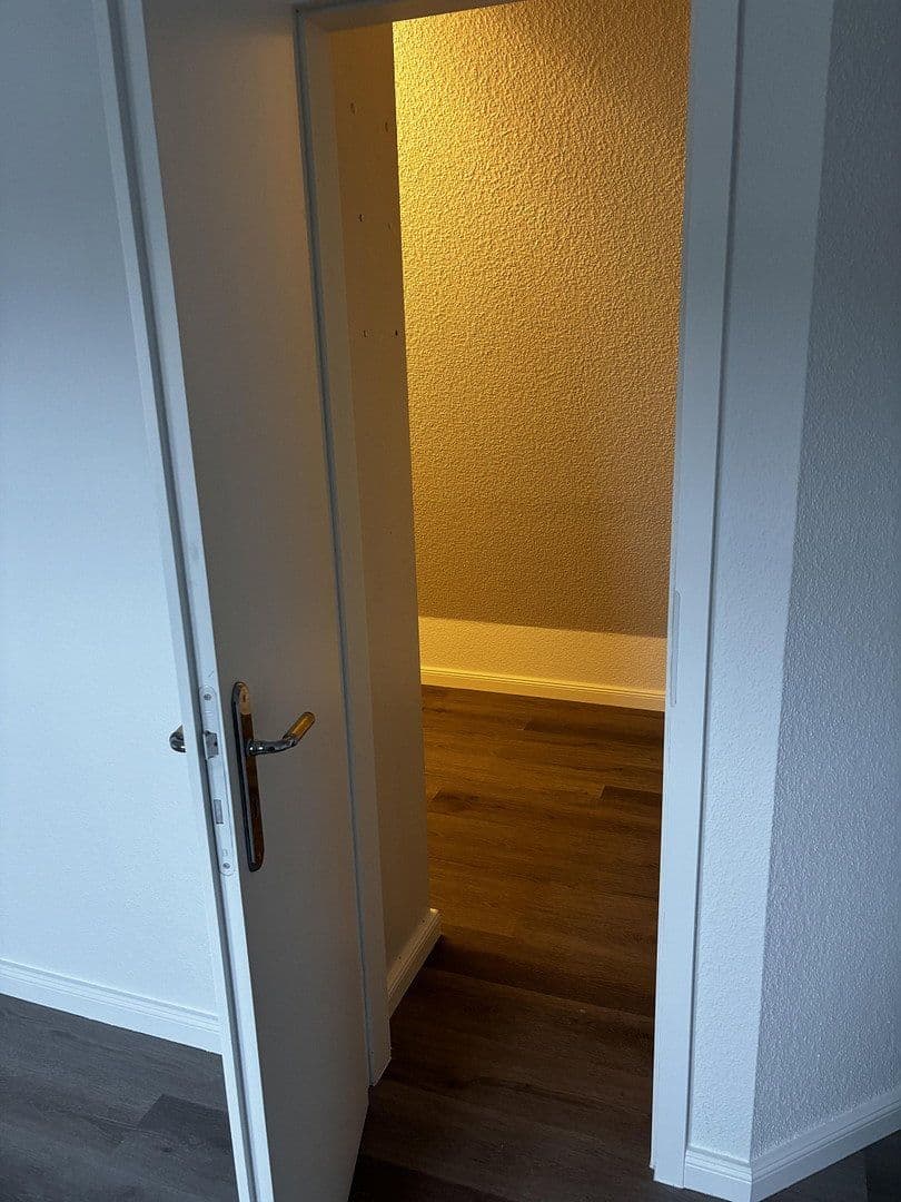 Prenájom bytu 3-izbový 128 m², Schmidtstraße 12, Rüdesheim am Rhein, Hesensko Prenájom bytu 3-izbový 128 m², Schmidtstraße 12, Rüdesheim am Rhein, Hesensko