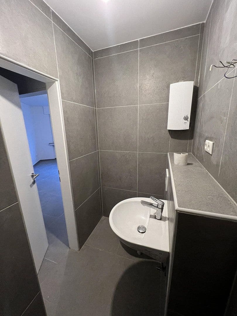 Prenájom bytu 2-izbový 45 m², Am Brögel 4, Wupperetal, Severné Porýnie - Westfálsko Prenájom bytu 2-izbový 45 m², Am Brögel 4, Wupperetal, Severné Porýnie - Westfálsko