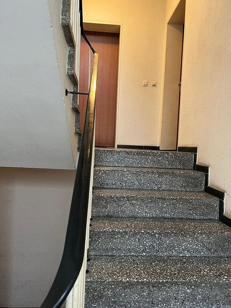 Prenájom bytu 5-izbový 85 m², Am Brögel 4, Wuppertal, Severné Porýnie - Westfálsko Prenájom bytu 5-izbový 85 m², Am Brögel 4, Wuppertal, Severné Porýnie - Westfálsko