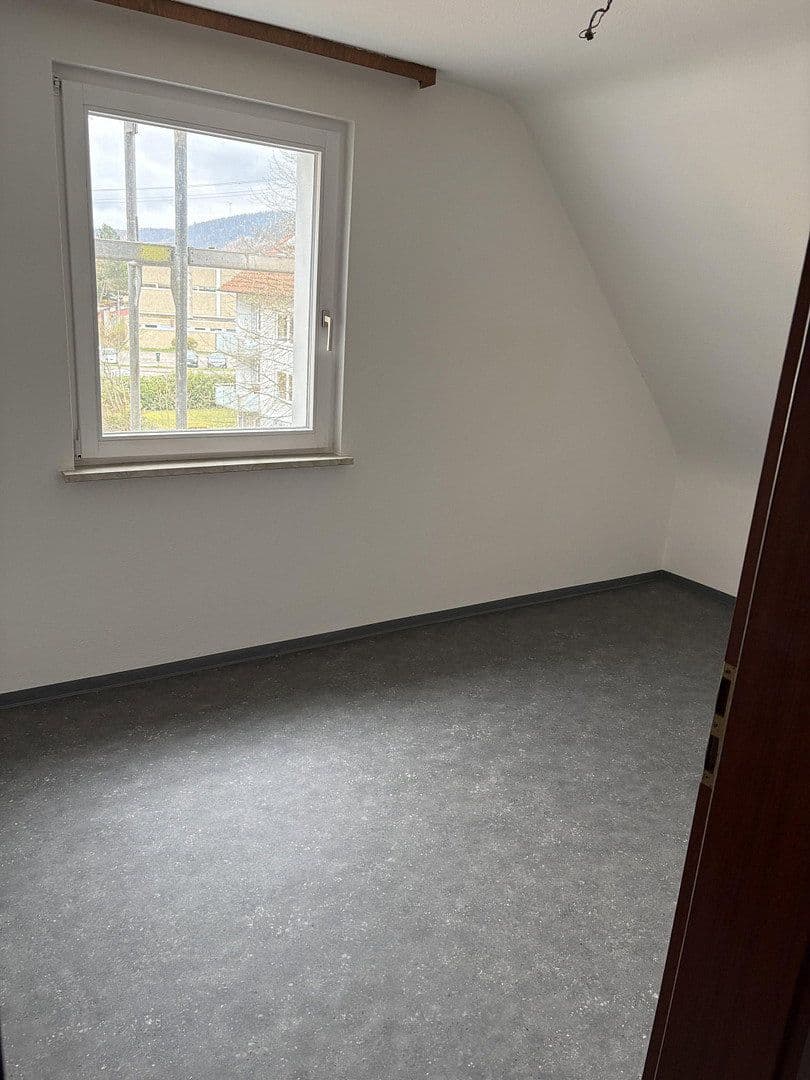 Prenájom bytu 2-izbový 48 m², Alte Höfener Straße 46, Bad Wildbad, Bádensko-Wurttembersko Prenájom bytu 2-izbový 48 m², Alte Höfener Straße 46, Bad Wildbad, Bádensko-Wurttembersko