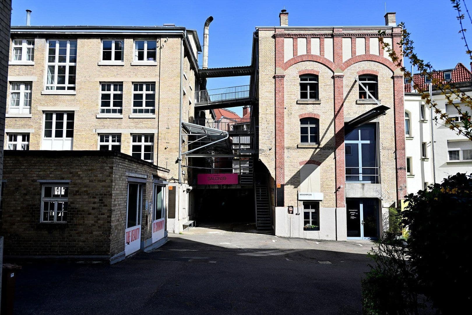 Prenájom kancelárie 282 m², Stuttgart, Bádensko-Wurttembersko Prenájom kancelárie 282 m², Stuttgart, Bádensko-Wurttembersko