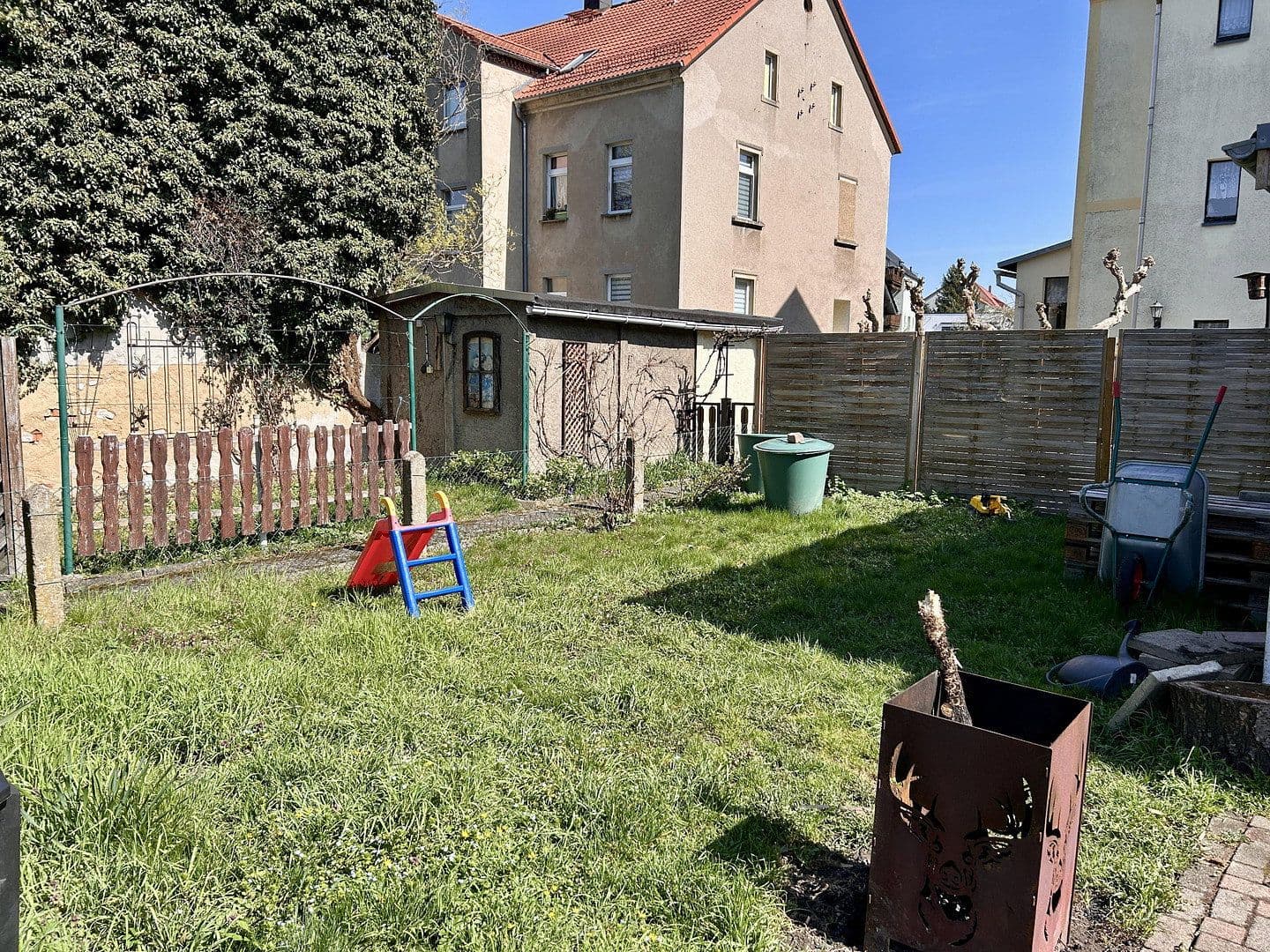 Prenájom bytu 3-izbový 115 m², Döbeln, Sasko Prenájom bytu 3-izbový 115 m², Döbeln, Sasko