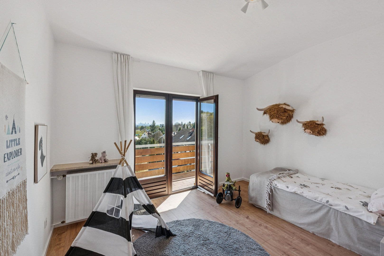 Predaj domu 177 m², pozemek 364 m², Bad Soden am Taunus, Hesensko Predaj domu 177 m², pozemek 364 m², Bad Soden am Taunus, Hesensko