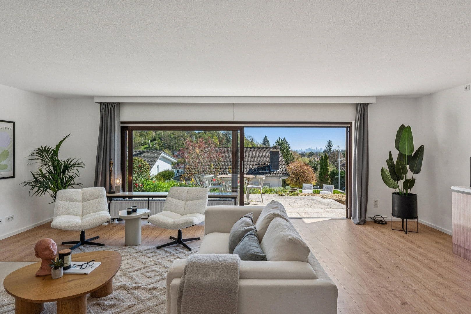 Predaj domu 177 m², pozemek 364 m², Bad Soden am Taunus, Hesensko Predaj domu 177 m², pozemek 364 m², Bad Soden am Taunus, Hesensko