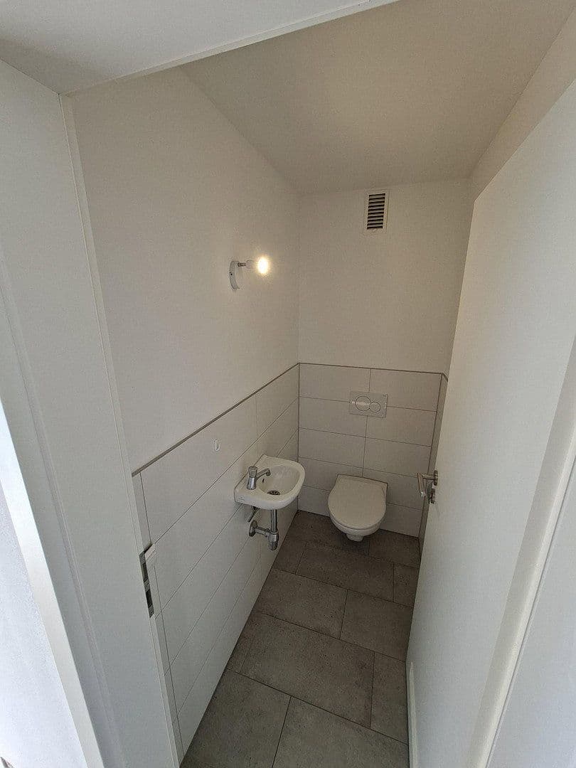 Prenájom bytu 2-izbový 56 m², Bahnhofstrasse 33, Weissach, Bádensko-Wurttembersko Prenájom bytu 2-izbový 56 m², Bahnhofstrasse 33, Weissach, Bádensko-Wurttembersko