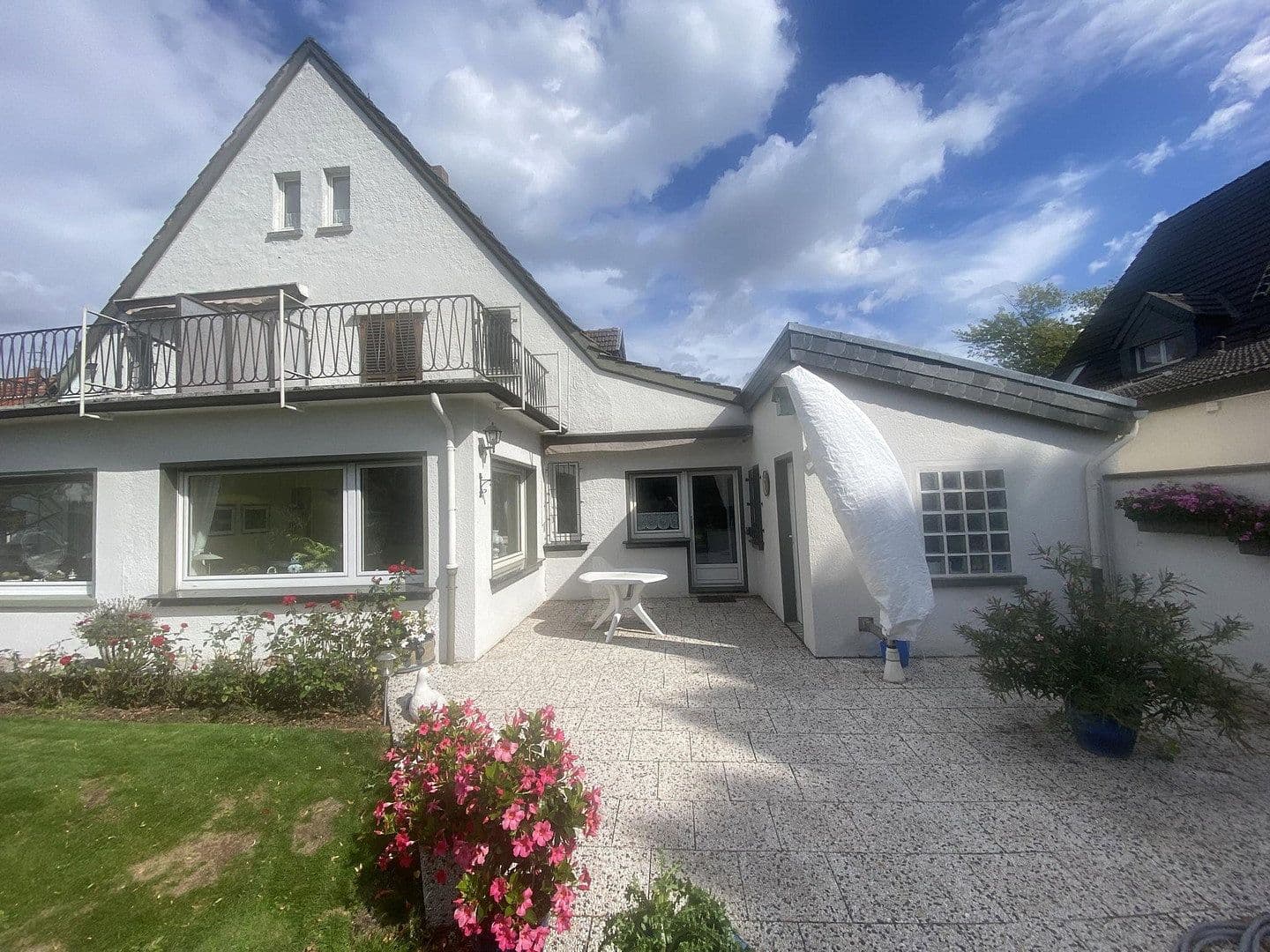 Predaj domu 124 m², pozemek 506 m², Duisburg, Severné Porýnie - Westfálsko Predaj domu 124 m², pozemek 506 m², Duisburg, Severné Porýnie - Westfálsko