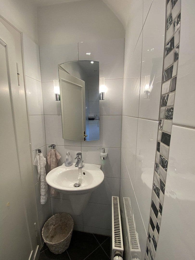 Predaj domu 124 m², pozemek 506 m², Duisburg, Severné Porýnie - Westfálsko Predaj domu 124 m², pozemek 506 m², Duisburg, Severné Porýnie - Westfálsko