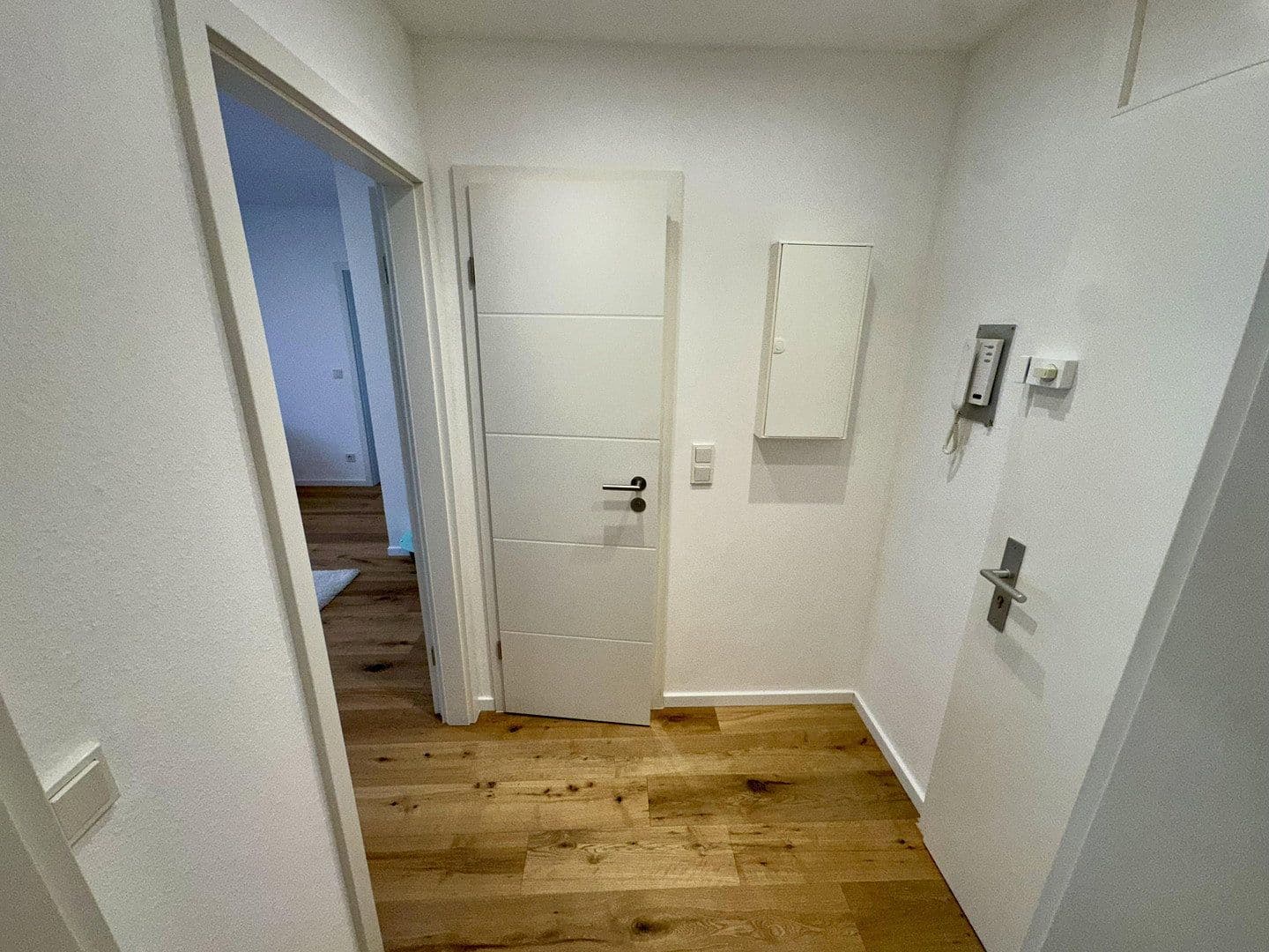 Predaj bytu 3-izbový 77 m², Köln, Severné Porýnie - Westfálsko Predaj bytu 3-izbový 77 m², Köln, Severné Porýnie - Westfálsko